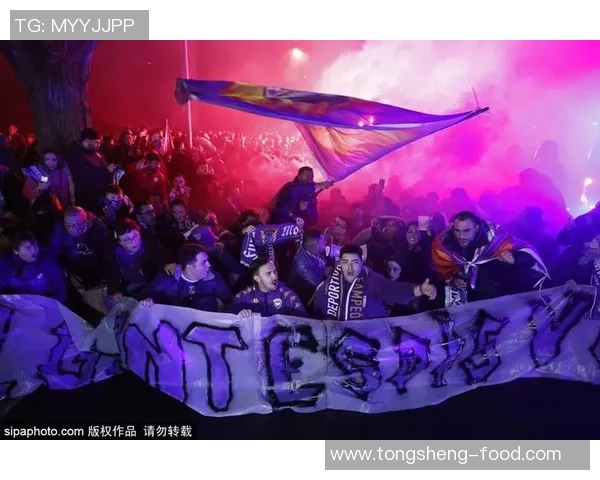 足总杯激战本菲卡与巴萨握手言和转会风波再起引发球迷热议