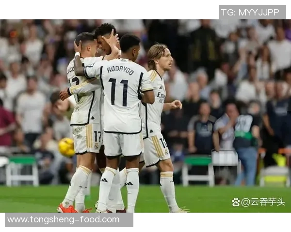 世界杯巴萨大胜尤文点球大战引发争议判罚全场沸腾