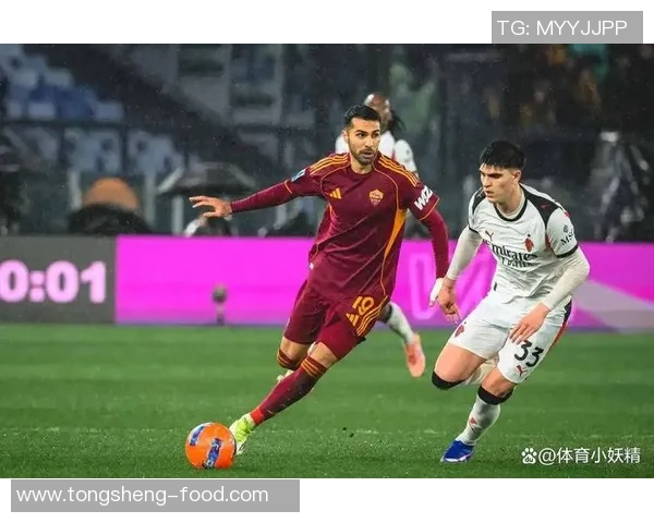 足总杯精彩对决AC米兰凭借帽子戏法小胜里昂引发争议判罚讨论