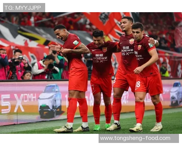 中超精彩对决AC米兰险胜巴黎圣日耳曼红牌事件引发全场热议