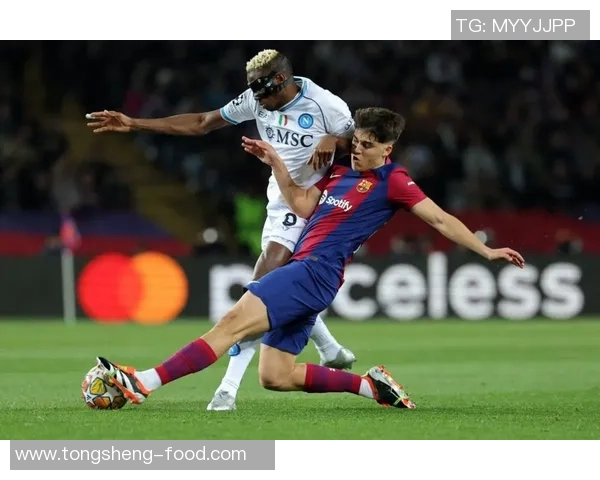 巴萨狂胜那不勒斯6-2帽子戏法引爆全场战术解析与精彩瞬间回顾