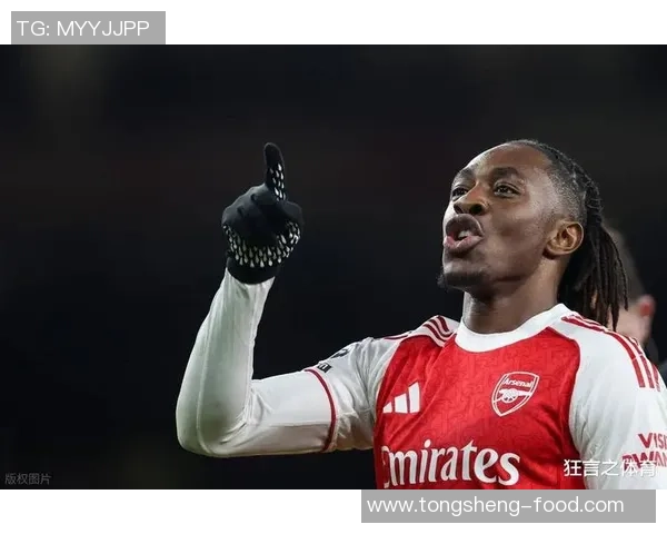 英超激战：利物浦惊险逆转热刺上演帽子戏法历史冷门瞬间