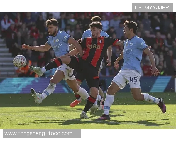 足总杯激战巴萨凭红牌风波以一球小胜曼城数据分析引发热议